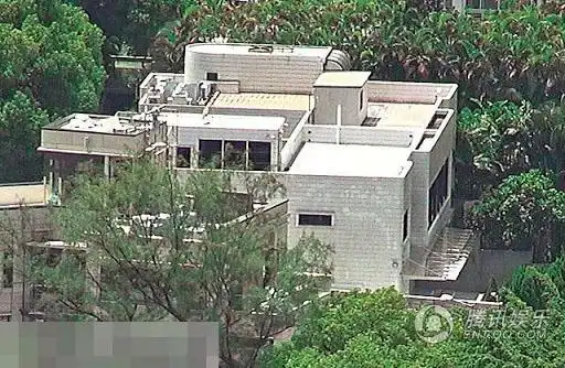 刘德华为妻女买上亿元别墅搬离旧居远离父母