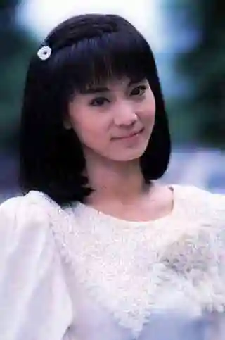 现在的渣男也不少,影视圈分分合合很正常,喻可欣是自己想不开,才消费