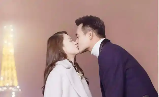 原创王凯王鸥恋情疑似曝光深夜牵手亲密聚餐网友什么时候官宣