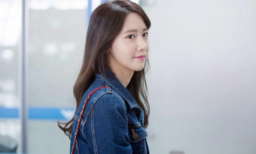 林允儿最拿得出手的照片:图3有刘海真美,画面真唯美