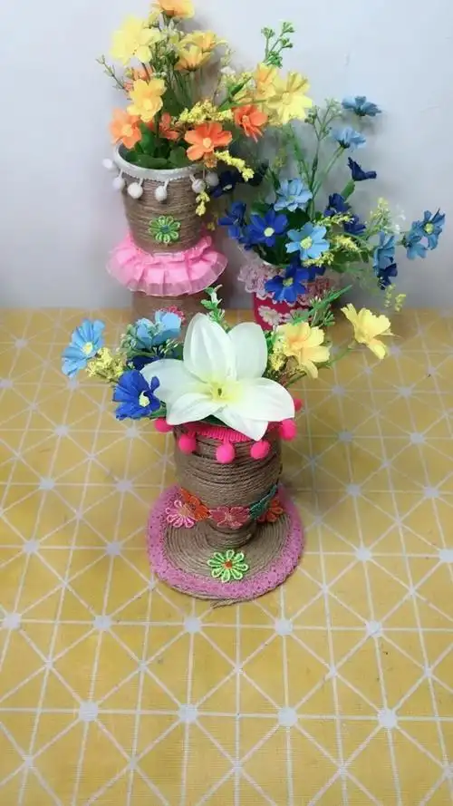 矿泉水瓶秒变花瓶