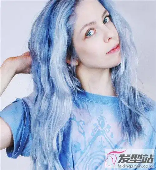 梦幻浪漫蓝色染发 年度流行染发示范