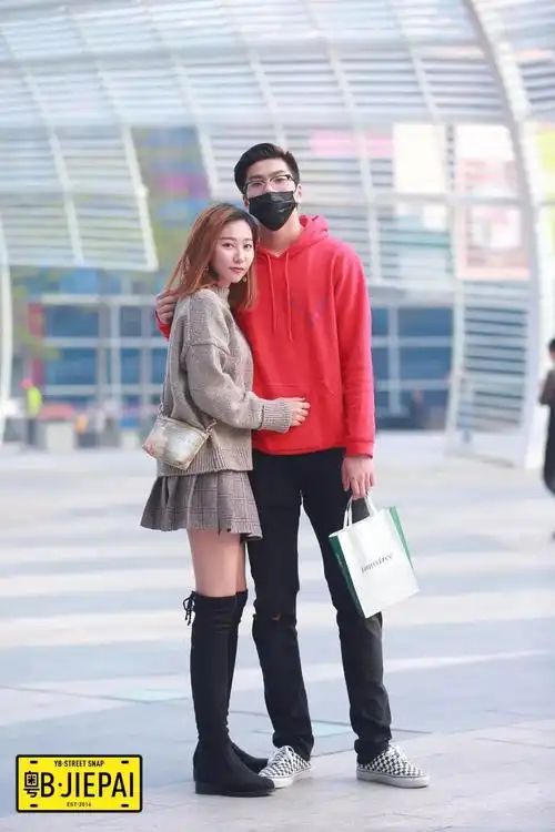 情侣们太甜美少女发4真的不是故意滴年后第一更就开始虐狗我没有很好