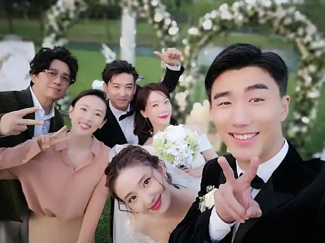 感谢戏里好姐姐@陈数 好闺蜜@童瑶 还有小男友@李