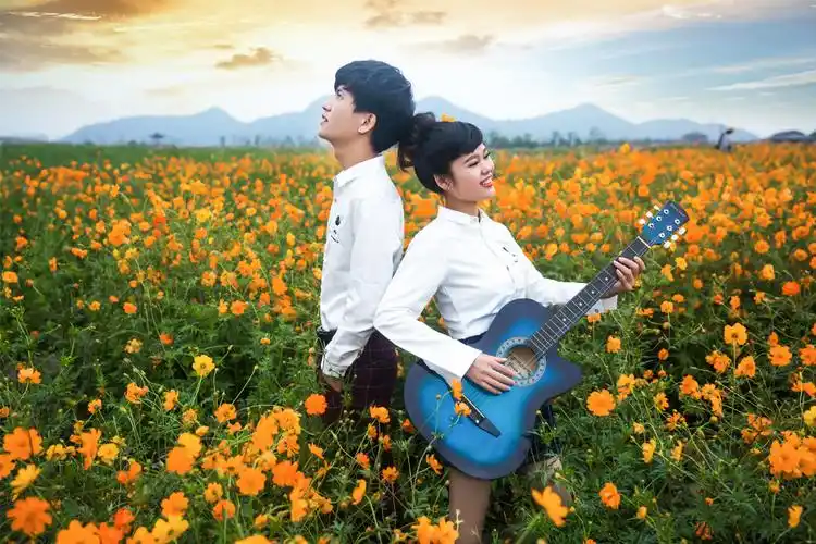 爱她,就给她一生最美好的记忆,给她一世最难忘的回忆!