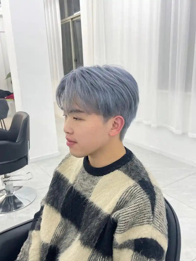 雾霾蓝是一个不错的选择 掉色的过程也特别好看 蓝灰色 灰蓝色 亚麻