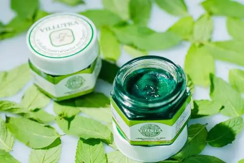 泰国villutra樟脑薄荷膏 老少皆宜蚊子膏13g