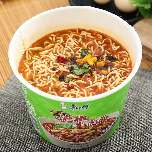 康师傅老坛泡椒牛肉面12桶箱泡面方便面速食面