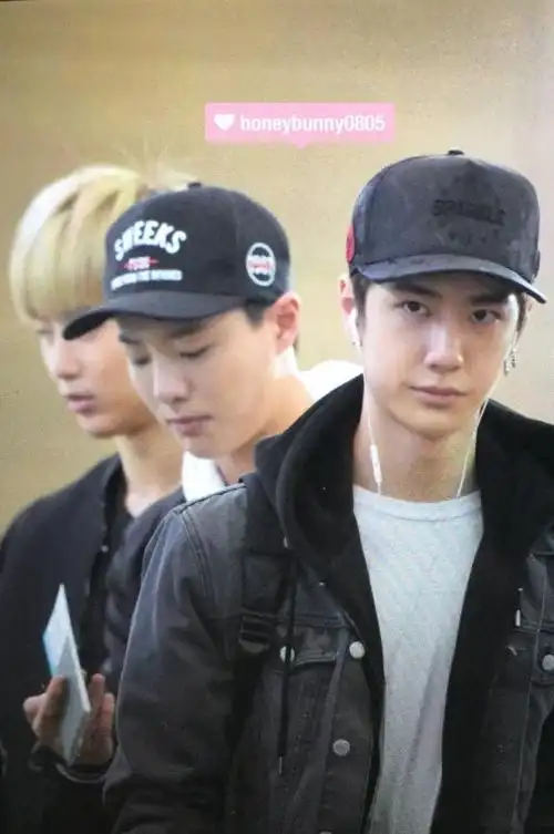 王一博早期照片!