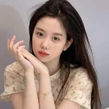 女生头像可爱呆萌真人正脸