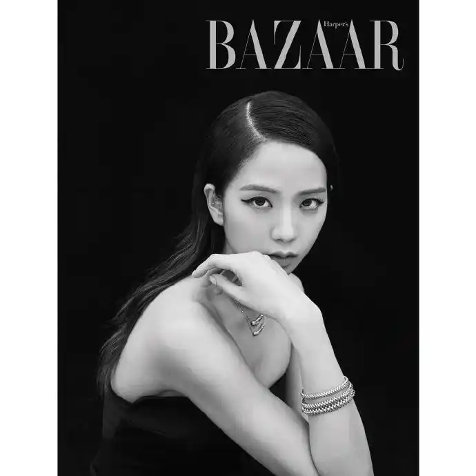 blackpink金智秀首个单独封面画报公开恭喜智秀变身画报精灵