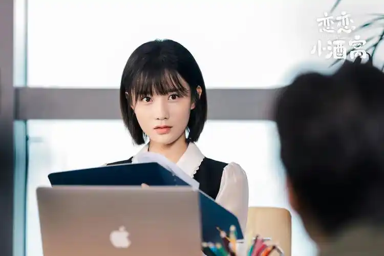 春日甜妹制糖不断陈意涵estelle恋恋小酒窝热度飙升