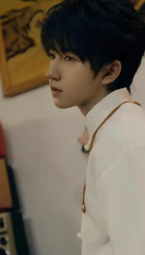 贺峻霖短片相生上线##贺峻霖国风写真大片##贺峻霖成都大片