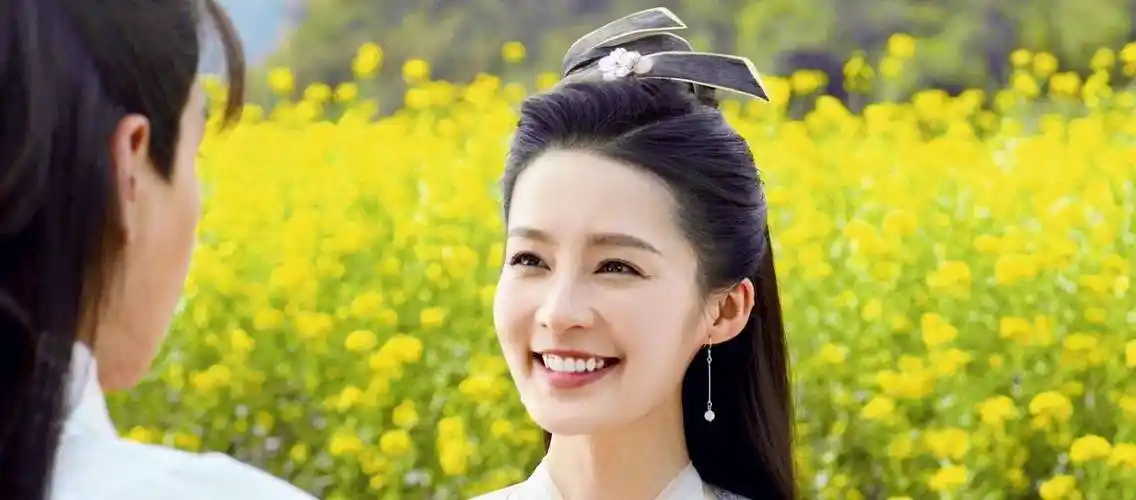 5位女明星,个个愁容满面,个个星途坎坷,真玄学_刘雪华_蓝盈莹_李小冉