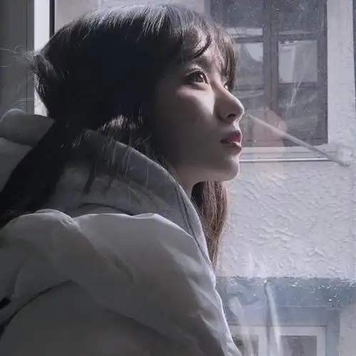 心情头像 >                 忧郁孤独女生头像 相关标签 伤感