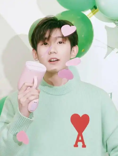 王源表情包合集,爱撒娇,好可爱!