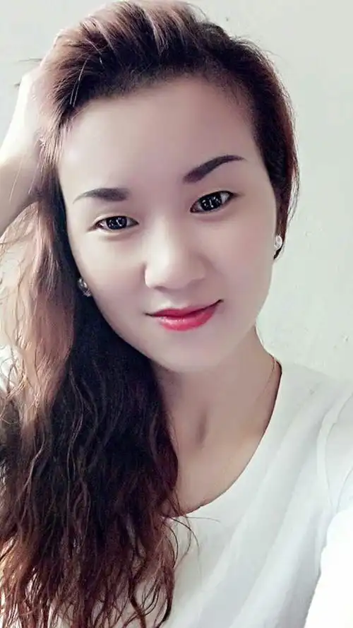 30岁离异女征婚照片(id:92399874)_广东深圳征婚交友_珍爱网