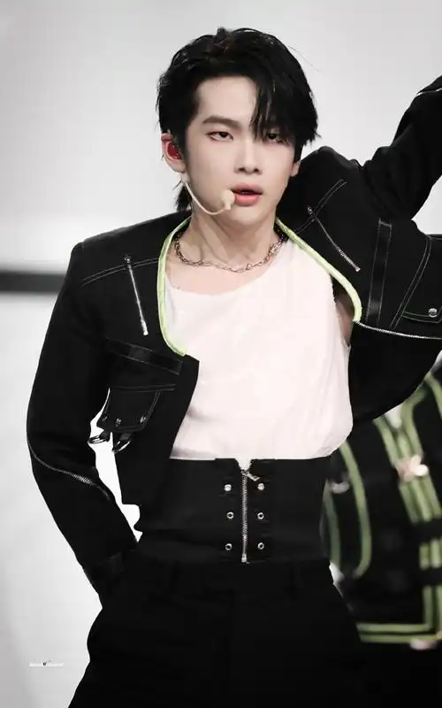 创4发起人团成员周震南