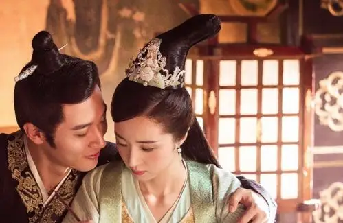 胡冰卿张丹峰什么关系胡冰卿张丹峰吻戏假戏真做是真的吗