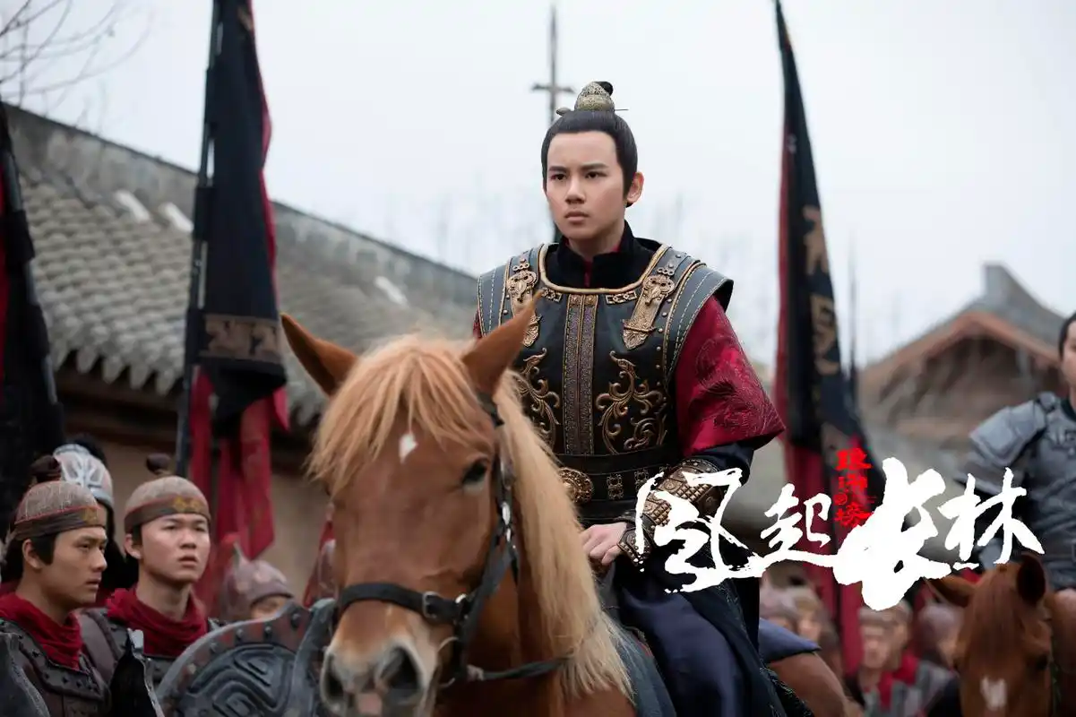 胡先煦《琅琊榜2》上线 "国民竹马"变身"腹黑小皇帝"