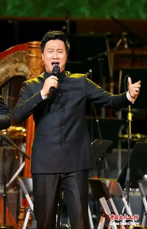 郁钧剑从艺五十周年回乡演唱会70位歌唱家倾情演绎民族经典