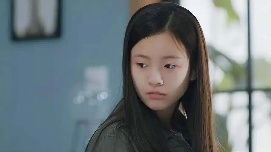 李庚希拿金鸡奖被大喊黑幕,后台被扒太强硬,网友:谁来都打不过