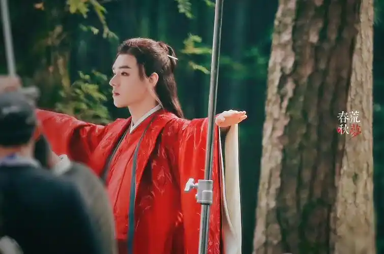 红衣谷主大美人温客行(龚俊)