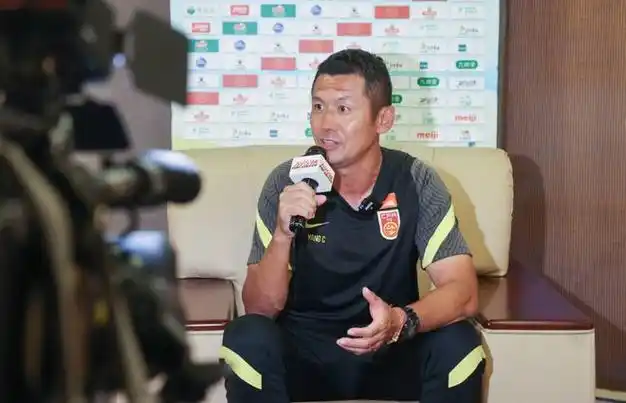 恭喜男足,杨晨正式上任,亮相新岗位,范志毅期待