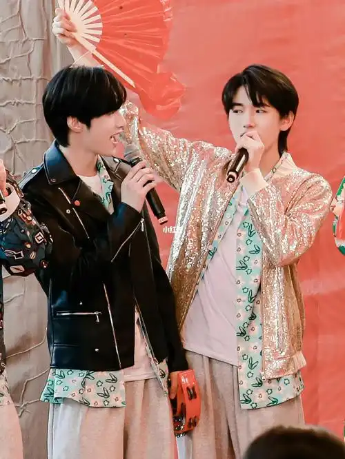 宋盯盯文轩刘耀文宋亚轩cp