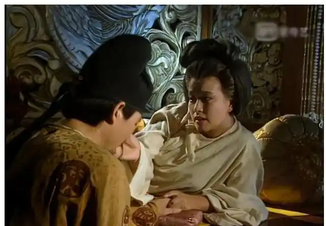 武则天最宠爱的男宠薛怀义,对她做过什么不可饶恕的事?最终被杀