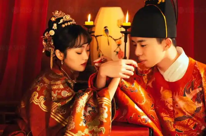 新人喝交杯酒吉祥话农村结婚交杯酒顺口溜