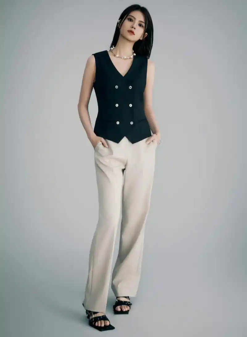 姜珮瑶时尚大片写真 #姜珮瑶# #百万创作者计划