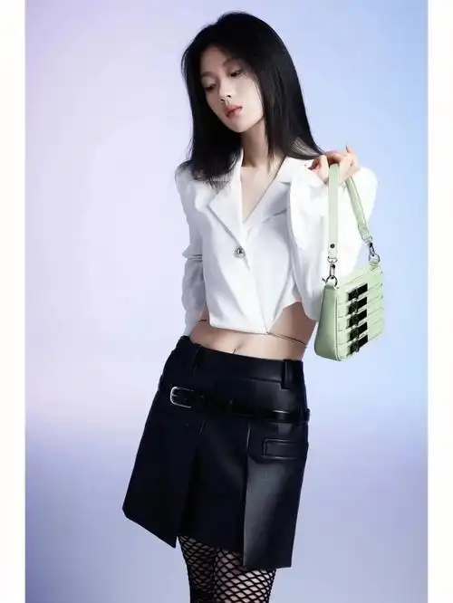 单依纯音乐时装跨界合作mv今晚2000发布