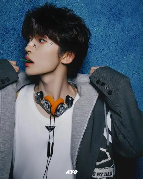 刘宇新歌ayo写真