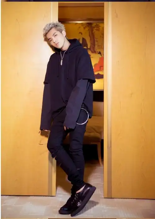 exo吴亦凡同款卫衣时尚芭莎黑色假两件连帽宽松男女情侣外套衣服