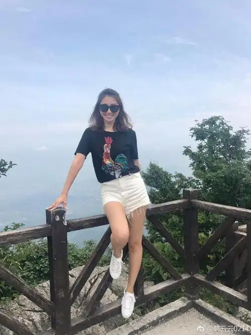 大长腿上线韩云云告诉你喜剧与美颜长腿一言不和全get