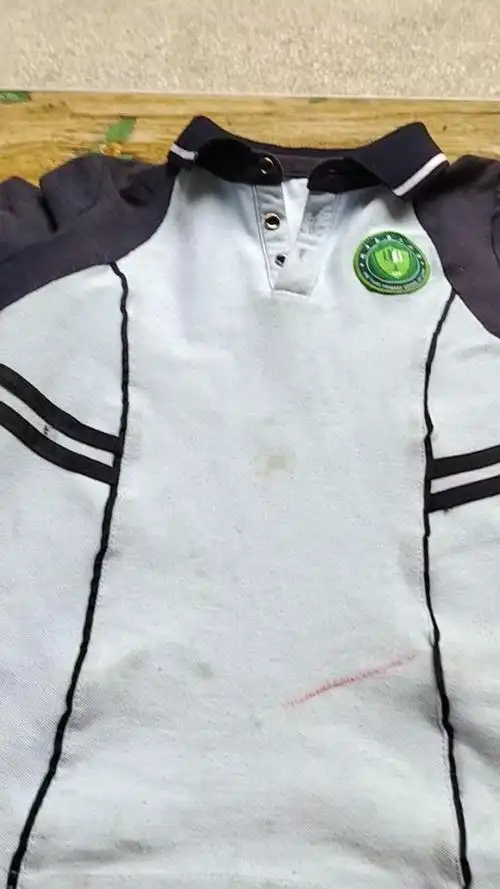 儿子的校服有舒派不怕脏