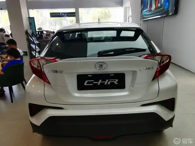 所看车型丰田chr2022款20l精英版