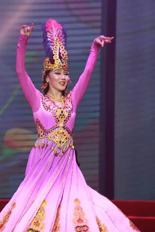 和田歌舞团演出之三