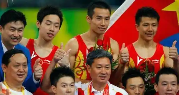 原创奥运冠军肖钦因前女友诈骗5800万被牵连退役消失8年后成大校