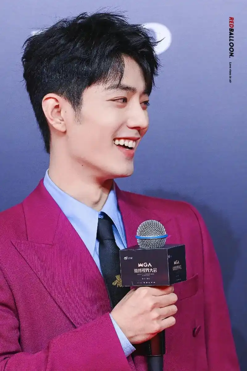 肖战  图片来自小飞侠,谢谢虾虾! - 抖音