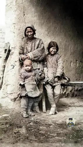 老照片中的清末民初百姓与乞丐,难以区分