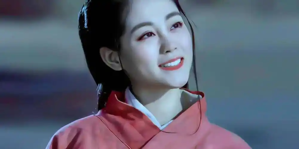 《灵魂摆渡》里的小配角,杨紫婴儿肥,彭小苒大变样,祝绪丹美丽_电视剧