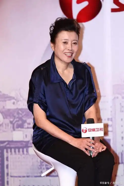 《安家》"房似锦"的妈妈丁嘉丽,不仅是影后还是孙红雷前女友