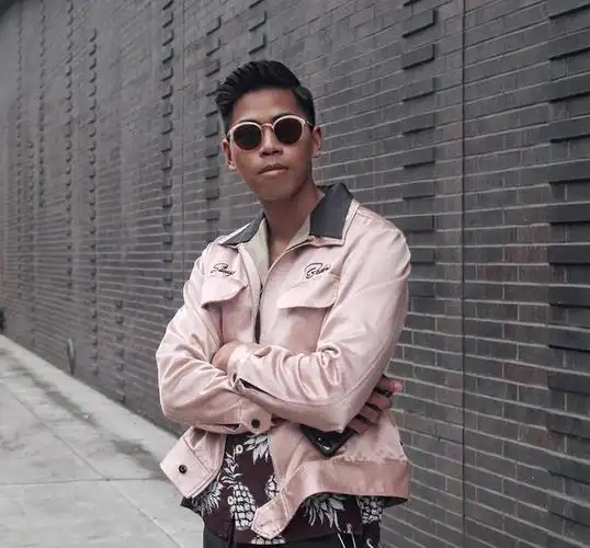 干货皮肤黑的男生应该怎么穿搭才能显得帅气