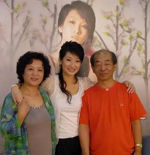 回顾秦海璐怀孕时小叔子公公相继去世生娃对婆婆好的亲妈吃醋