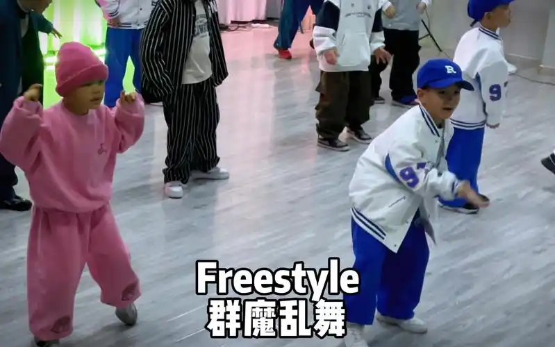 即兴舞蹈#少儿街舞#武汉少儿街舞教学#街舞少年#王一博#这就是街舞