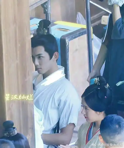 星汉灿烂吴磊赵露思同框路透