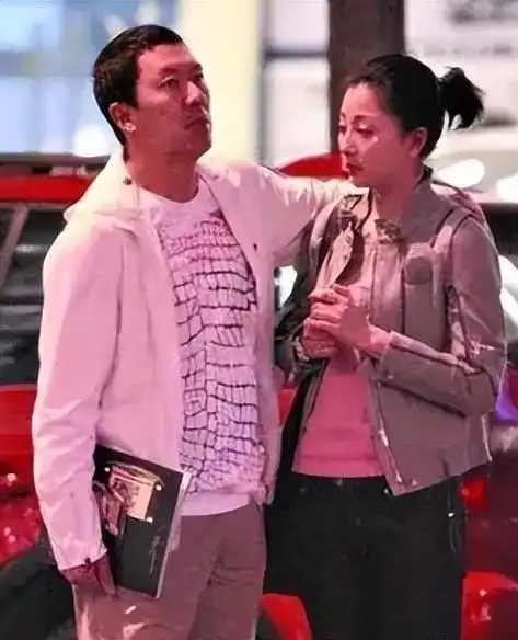 李小冉被富商折磨4年2次流产没想到男闺蜜砸下5亿甘愿接盘