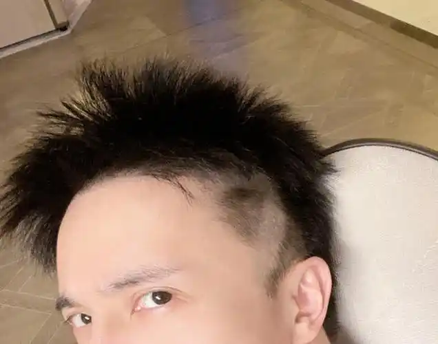 薛之谦升级做奶爸后,难得晒自拍,粉丝:真让人想嫁